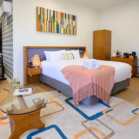 Ohtel Auckland 호텔 외부 사진 A room at the hotel