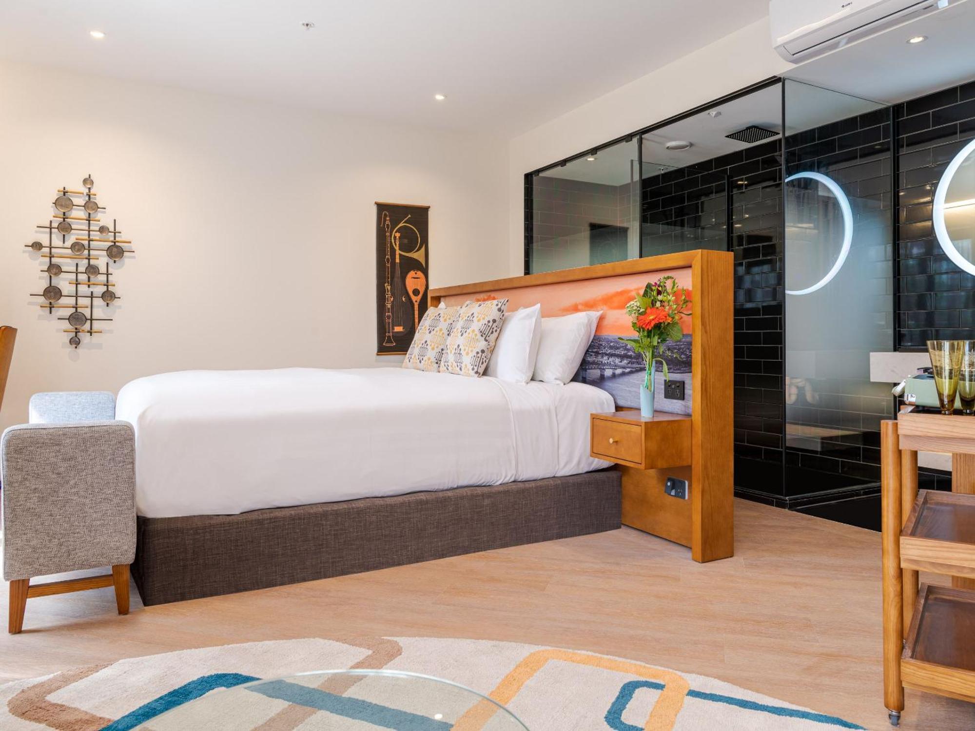 Ohtel Auckland 호텔 외부 사진 A bedroom at the hotel