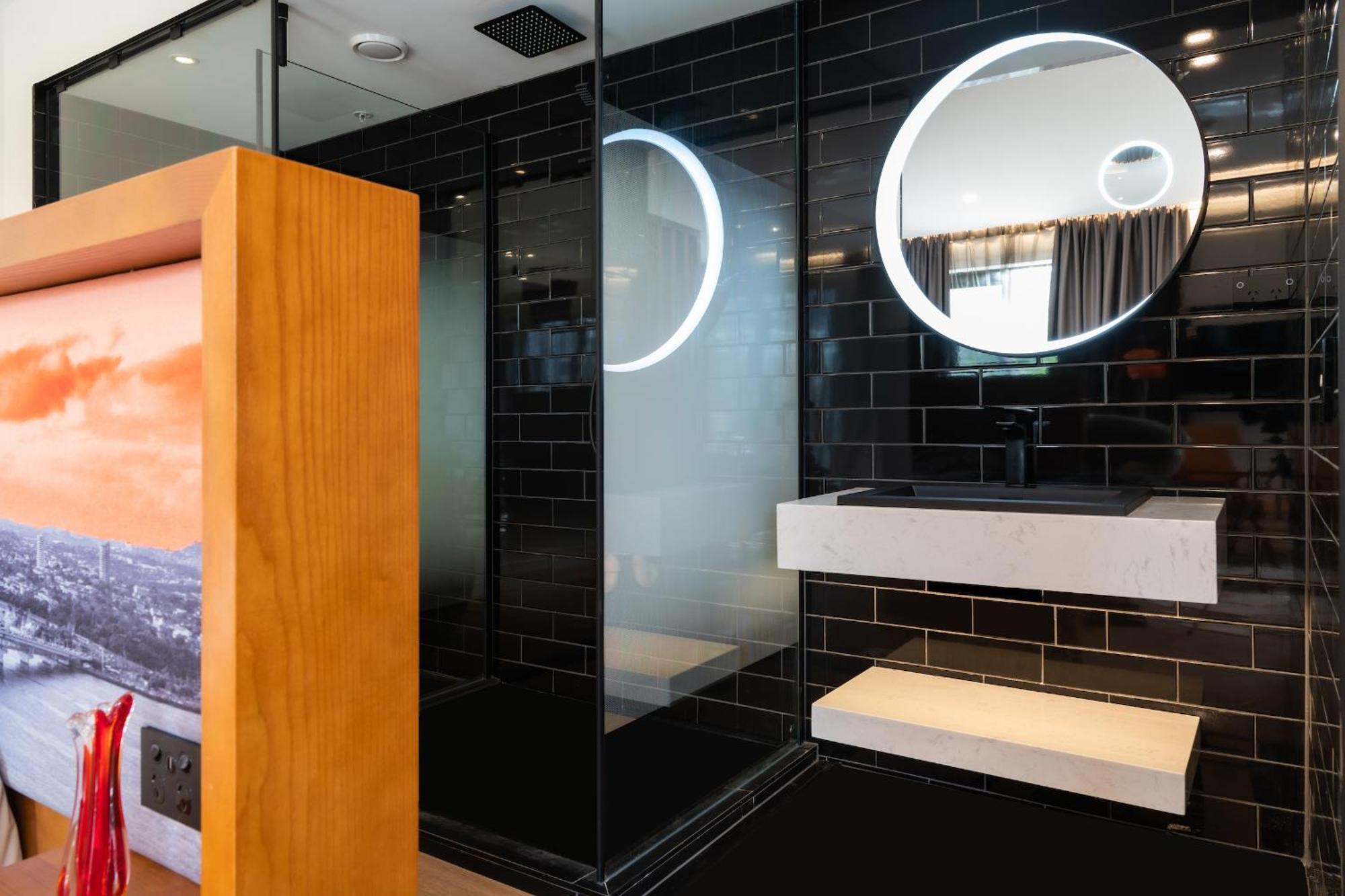 Ohtel Auckland 호텔 객실 사진 Bathroom