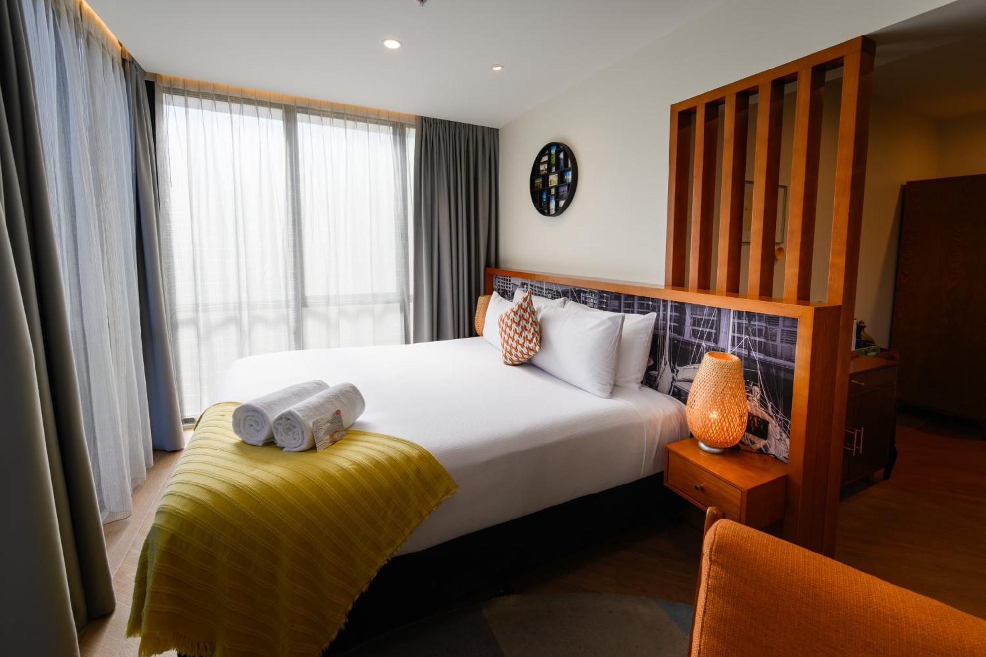 Ohtel Auckland 호텔 외부 사진 A bedroom at the hotel